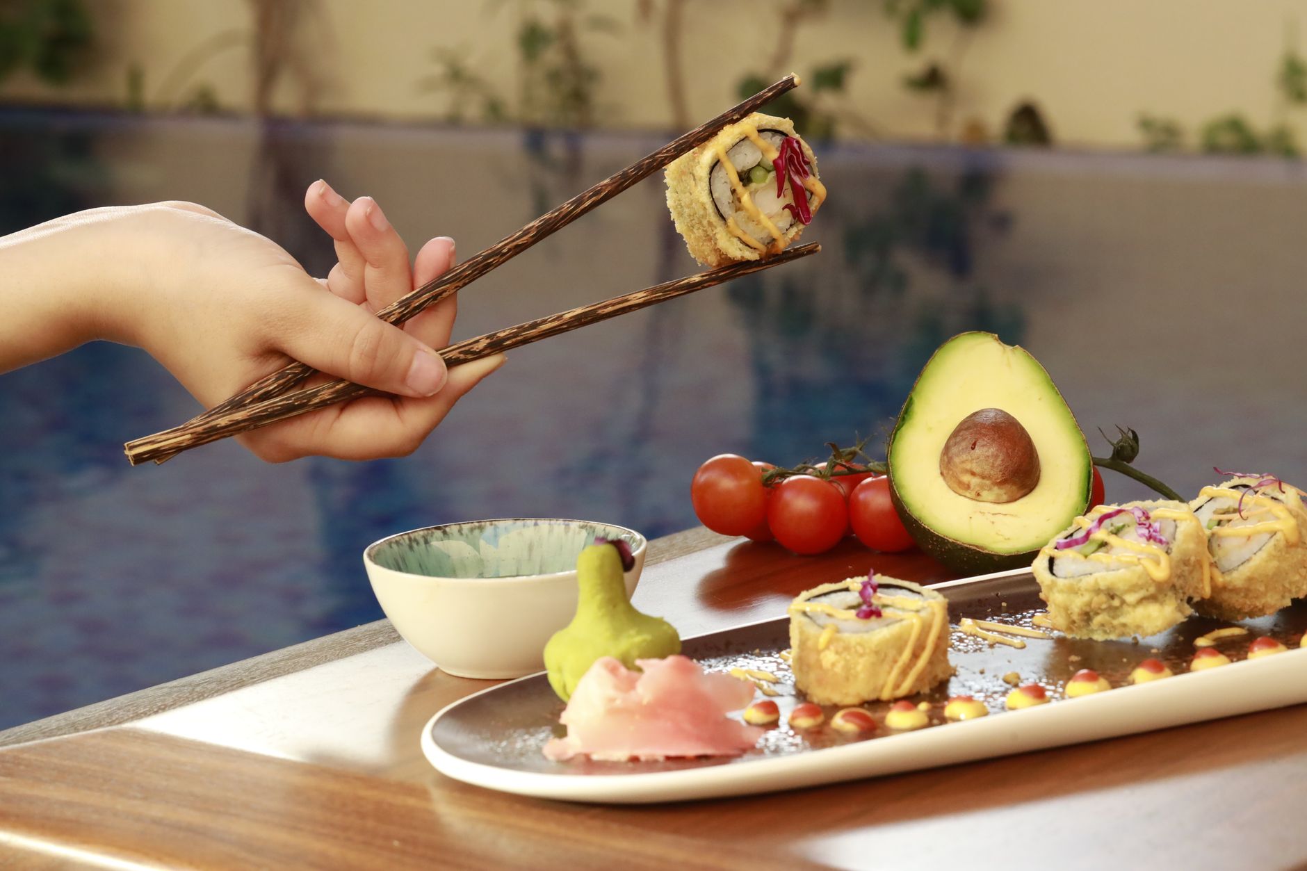 Agemono all you can eat menampilkan beragam gorengan renyah dan lezat dalam satu piring.