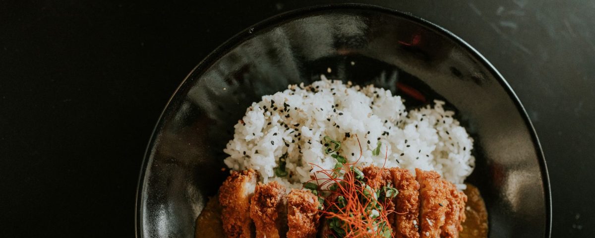 Langkah demi langkah membuat Japanese curry lezat dengan bahan segar, bumbu khas, dan cara memasak praktis