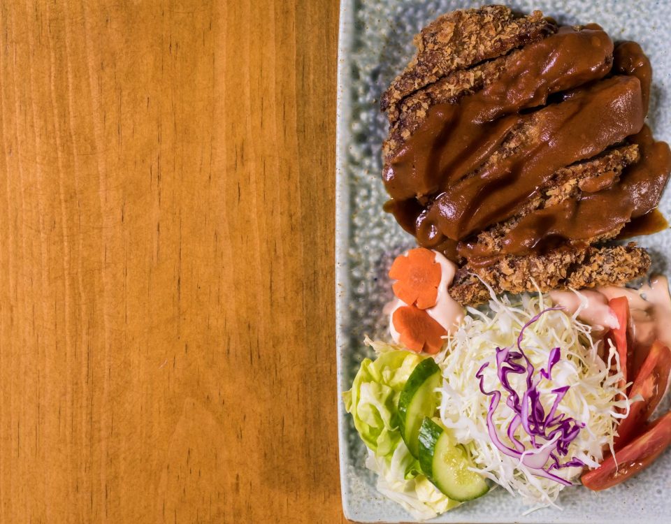 Langkah demi langkah membuat chicken katsu renyah, siap dijual sebagai menu andalan restoran