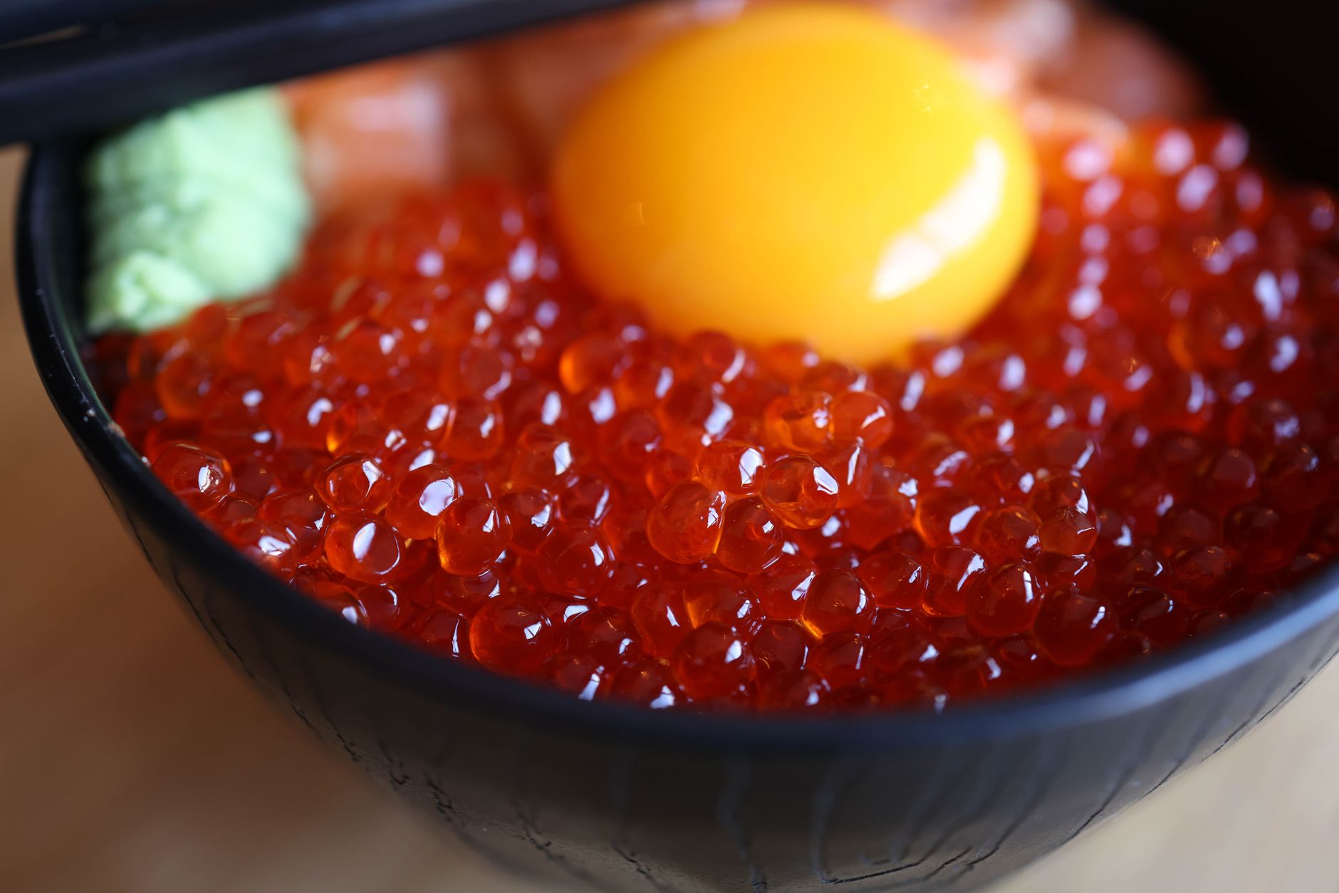 Dori katsu donburi di Ichiban Sushi, hidangan ikan goreng renyah dengan nasi hangat dan saus khas.