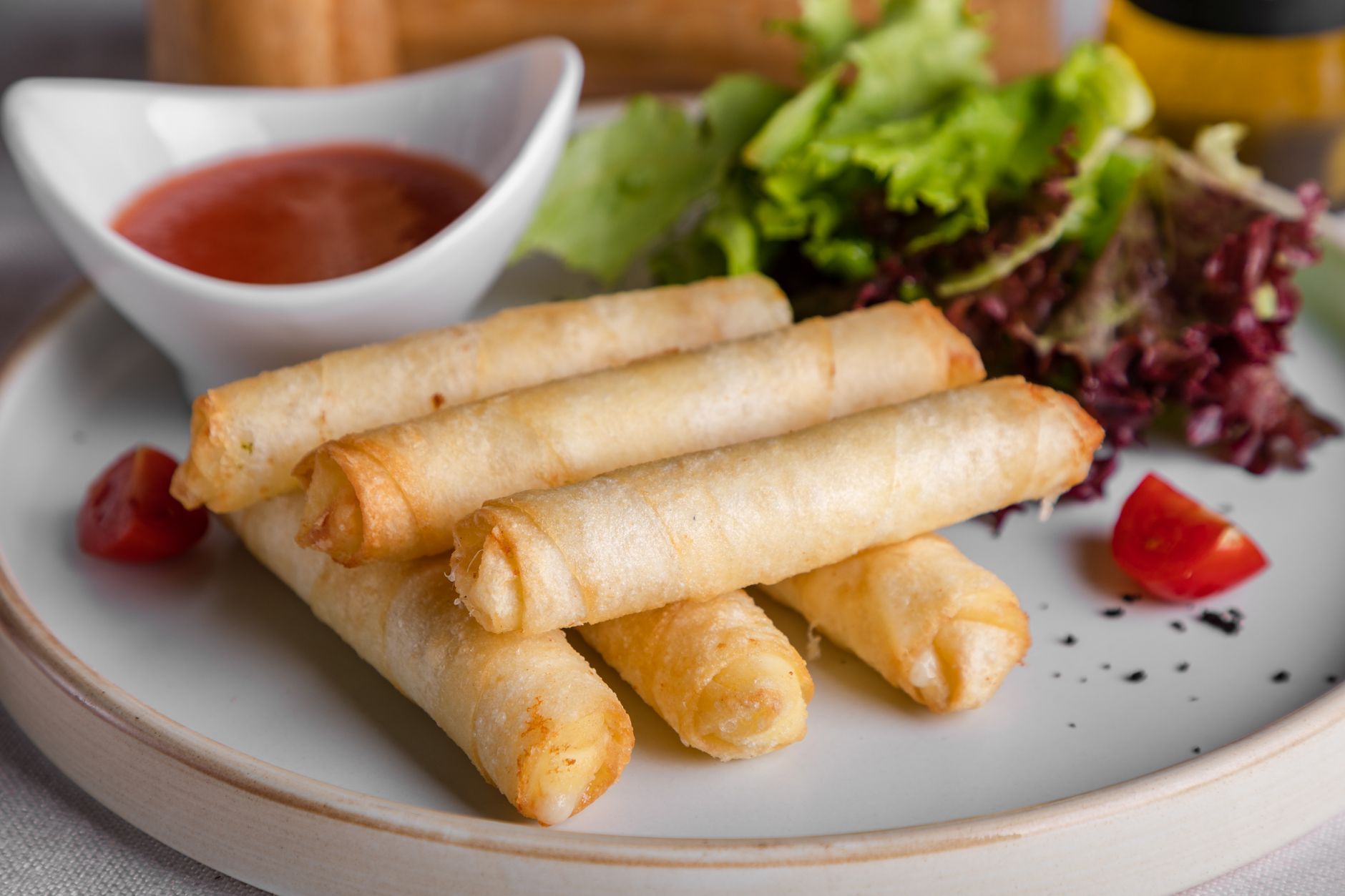 Harga salad roll segar di pasar, pilihan murah dan premium, cocok untuk diet sehat