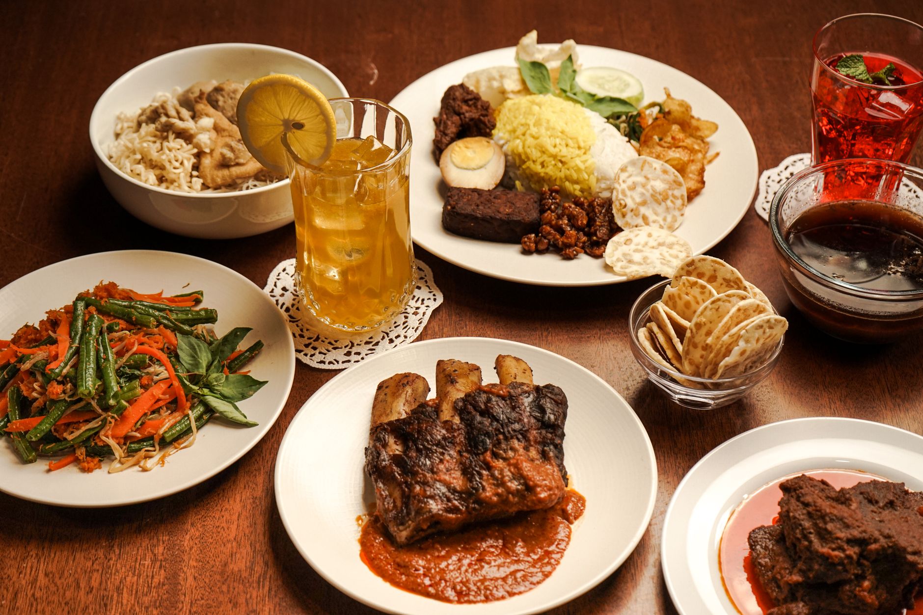 Makanan ala carte adalah pilihan menu individual yang dapat disesuaikan dengan selera pelanggan